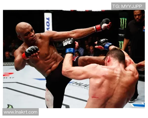 前UFC传奇选手火爆比武!安德森·席尔瓦仅用2分33秒速胜泰伦·伍德利